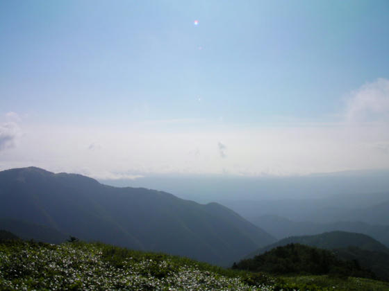 735　上田～佐久～軽井沢方向は雲海です。浅間も見えませんでした