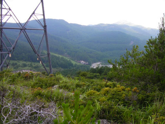 1549　和田峠のスキー場跡地が見えてきました。後ちょっと～