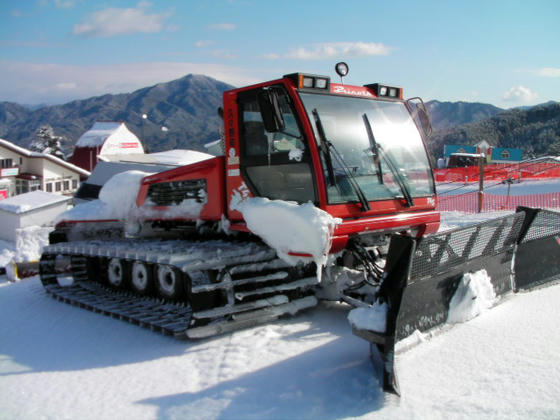 1003　合併前の久々野町と書かれた圧雪車