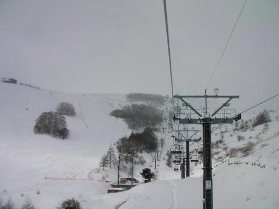 951　スカイパノラマ(クワッド)が運行していたので、飛び乗りました。フードが無くなっています