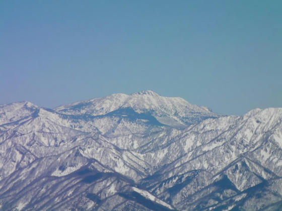 1311　栂の森Gトップ裏から妙高山。三田原山が外輪山であることが良く判る図