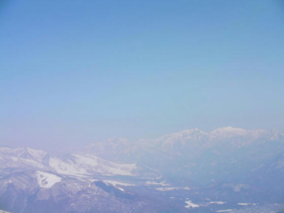 1034　先日山座固定できなかった、左から雨飾山、焼山、火打山
