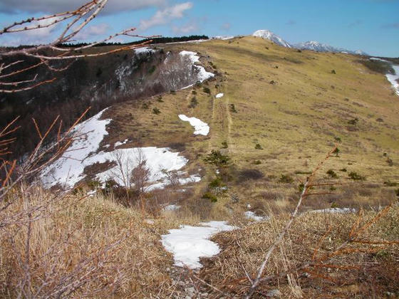 1459 何時の日か大門峠からここまでの分水嶺トレイルをしたいものです