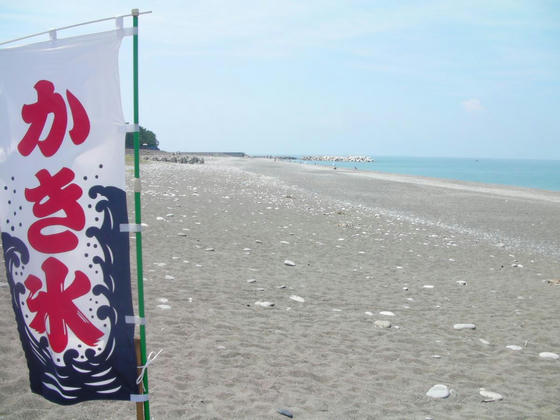 1255 午後の浜。ほぼプライベートビーチと言えるほど人が居ません(苦笑)