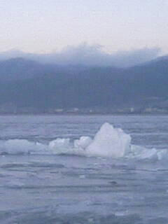 20060111 平成18豪雪の年。この年は年越し前から凍っていた。