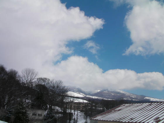 1135　漸く根子岳＆四阿山が見えてきました