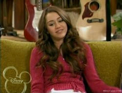 mileycyrus_dot_comhannahmontanaep_2.jpg