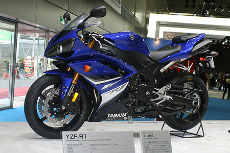 YAMAHA_YZFR1.jpg
