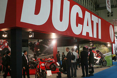 DUCCATI._booth.jpg