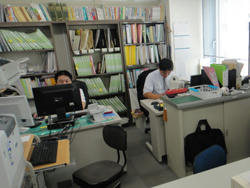 船橋事務所　所内風景