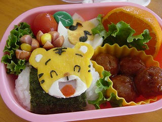 歌うしまじろう♪キャラ弁