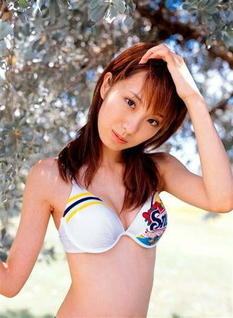 山本梓