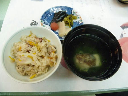 かやくごはん