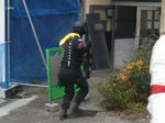盾を持ち逃げる