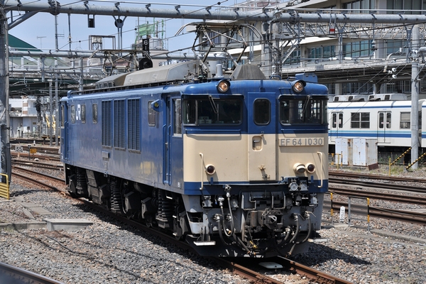 彷鉄 EF64 1030