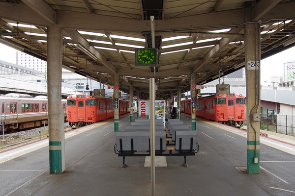 彷鉄 岡山駅 津山線・吉備線ホーム