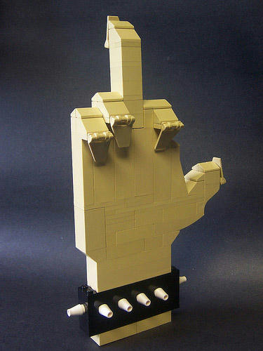 中指立てちゃったLEGO