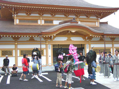 12-08-01a.jpg