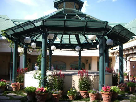 2008 IKSPIARI 1