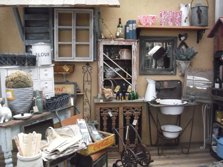 ガーデンセンターのガーデンアイテム１