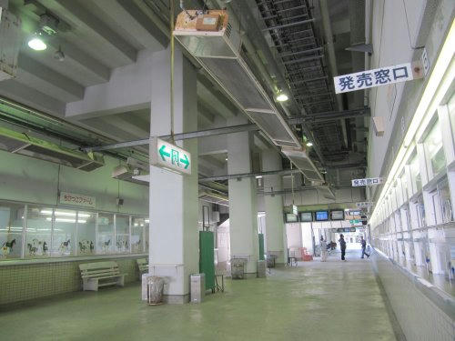 高知競馬場　スタンド