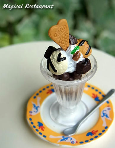 チョコレートパフェ