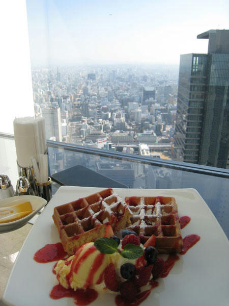 イチゴのワッフル