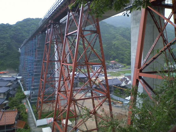鉄橋とコンクリート橋