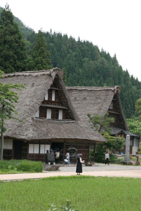 山里ニテ