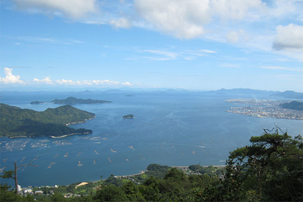 彼の地