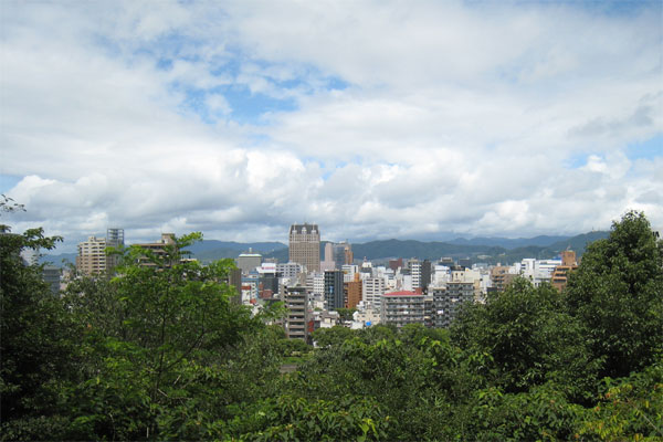 彼の地