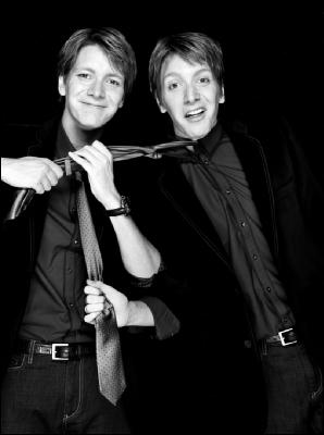 Them-Sexy-Twins-fred-weasley-382788_298_400.jpg