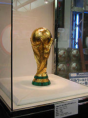 180px-FIFA_World_Cup_Trophy_2002_0103.jpg