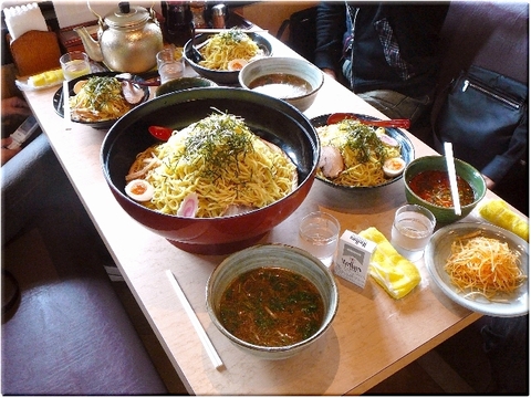 つけ麺ヒロシ盛りレイラ盛り