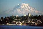 Mount_Rainier_over_Tacoma.jpg