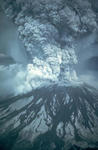 セイント・へレンズが爆発している写真