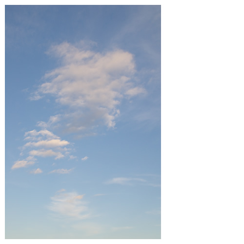 青空に浮かぶ雲の形はおもしろい。