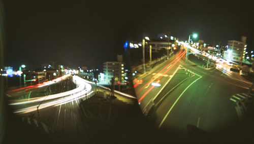 流れる光の群れ