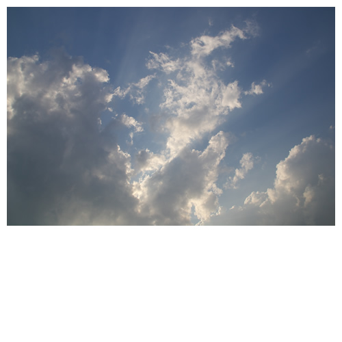 雲間から光が漏れたら･･･