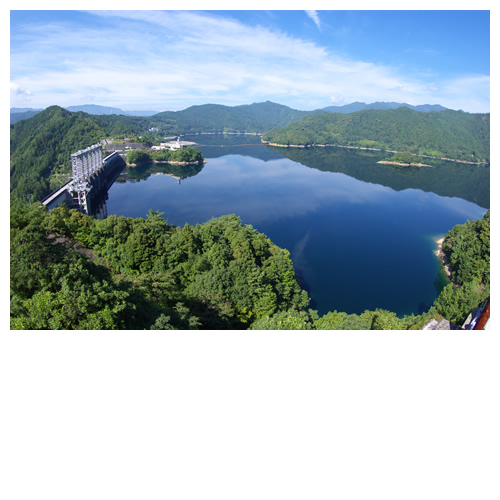 水いっぱい早明浦ダム