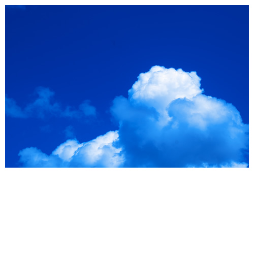 久しぶりにカメラを空に向けた今日。入道雲っぽいよ。