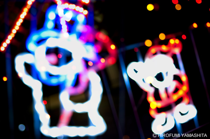 クリスマス・イヴの風景、そのイルミネーション。