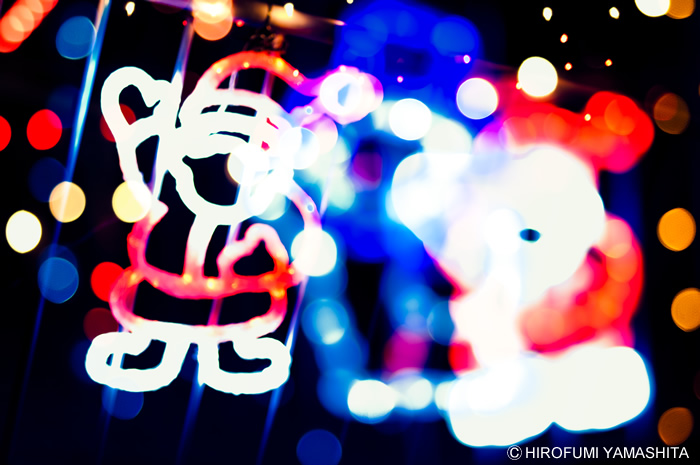 クリスマス・イヴの風景、そのイルミネーション。