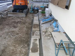 20121002E.jpg
