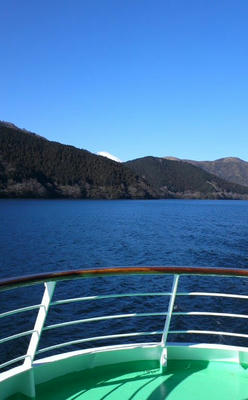 lake_ashi.jpg