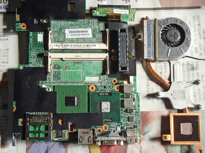 ThinkPad X60s 二号 システムボード裏 CPUクーラー外し
