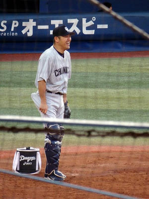 試合前練習中の谷繁選手