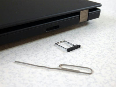 ThinkPad P14sの背面のインターフェイス