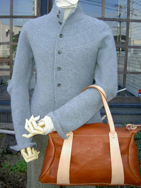 StyleCraftのボストン、こうゆう表現のバッグはこのブランドでしか作れないだろうなぁ。