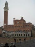 シエーナ (Siena)のカンポ広場（Piazza del Campo）